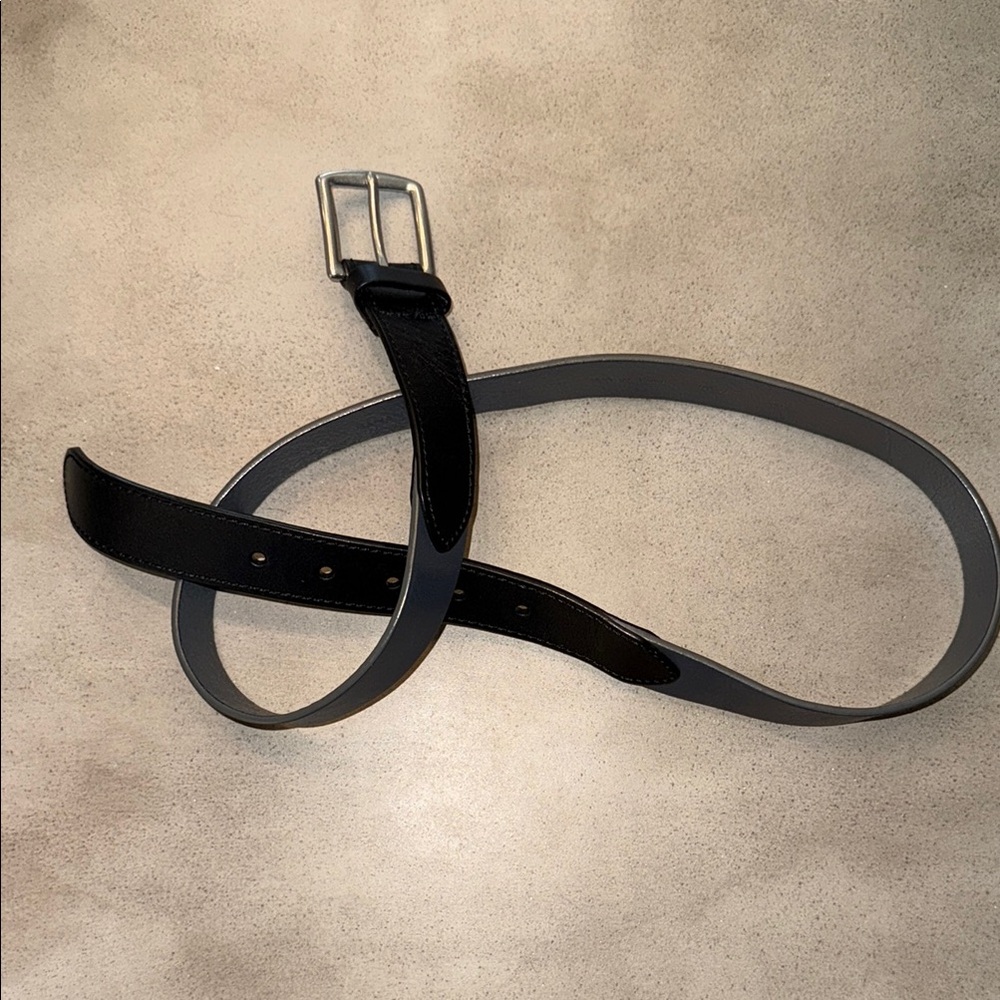 😎 Banana Republic Black and Gray Men's Belt